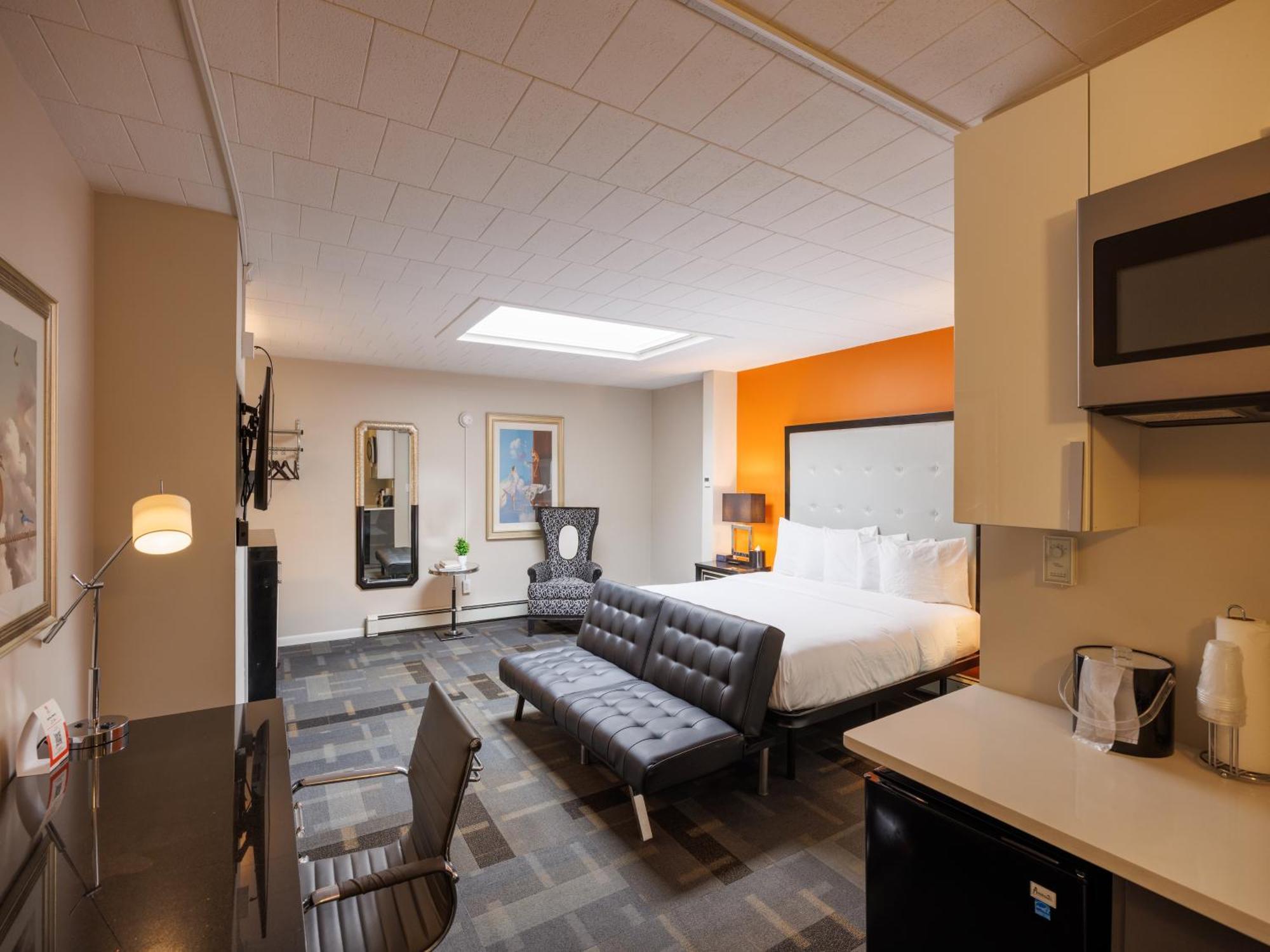 Hotel Royal Oak Motel