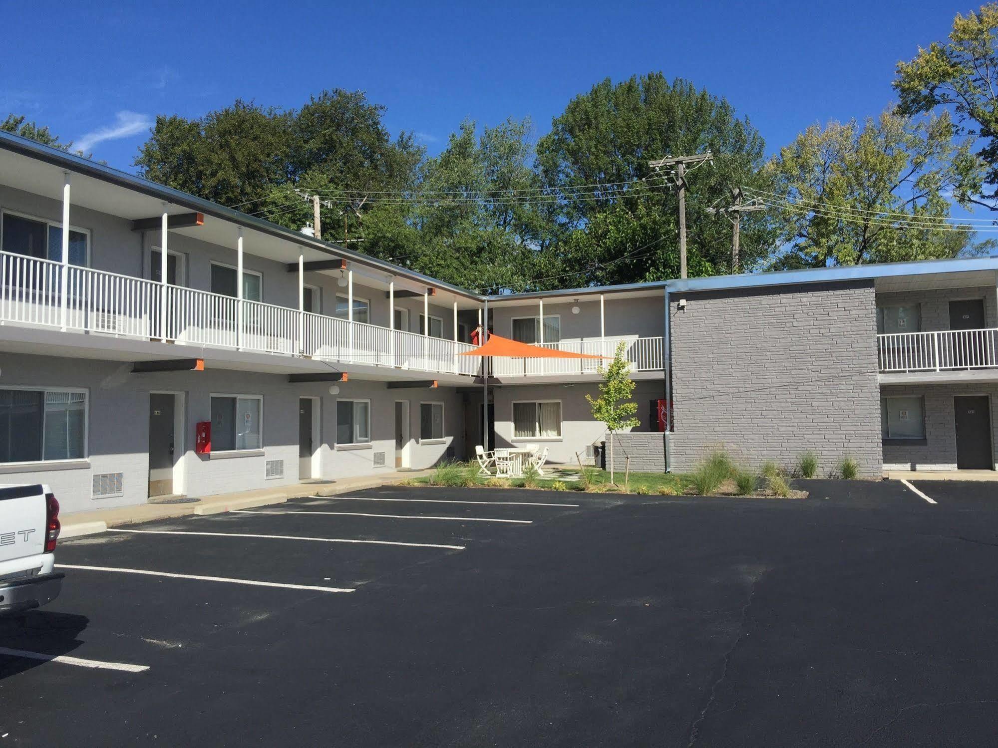 Hotel Royal Oak 3*